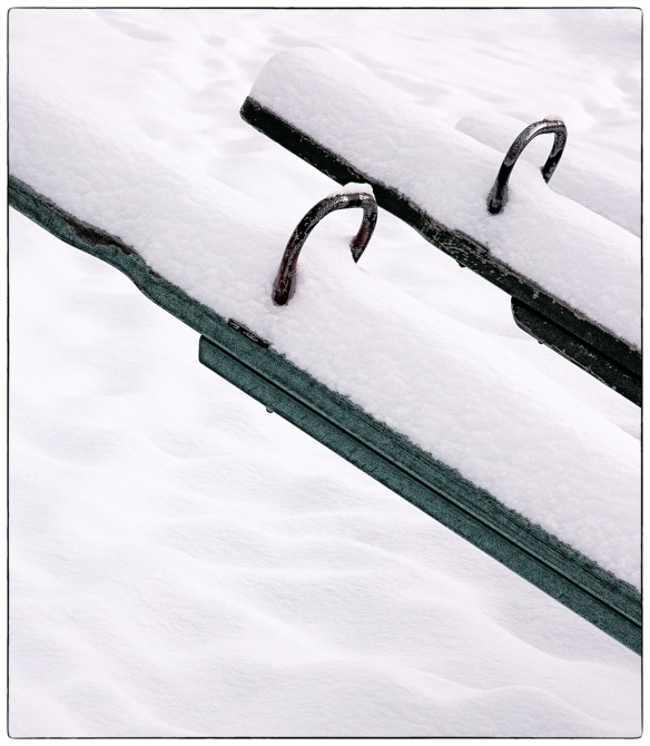 snow teetertotter park TZ_Snapseed